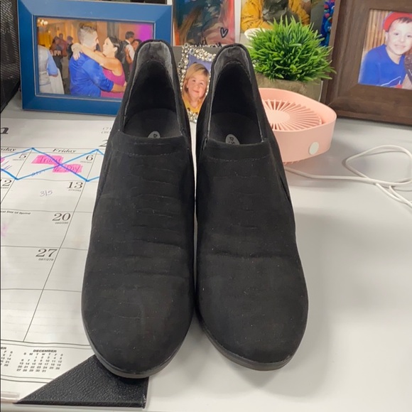 Dr. Scholls Size 9.5 Excellent Condition (worn 1x) - Picture 3 of 4